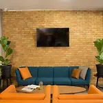 فندق Boutique Bristol 4*