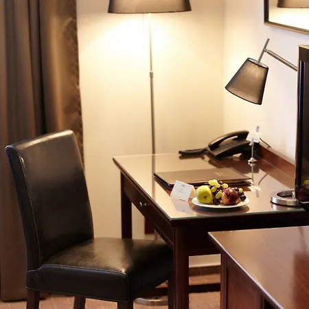 Boutique Bristol Hotel 4*