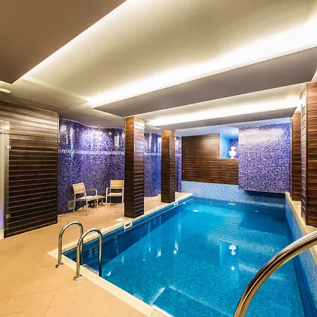 Отель Boutique Bristol 4*