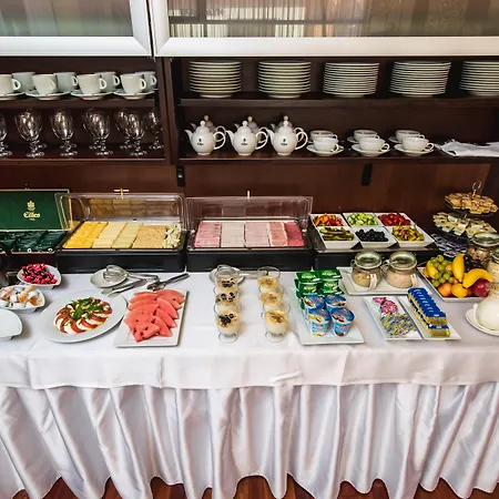 Boutique Bristol Hotel